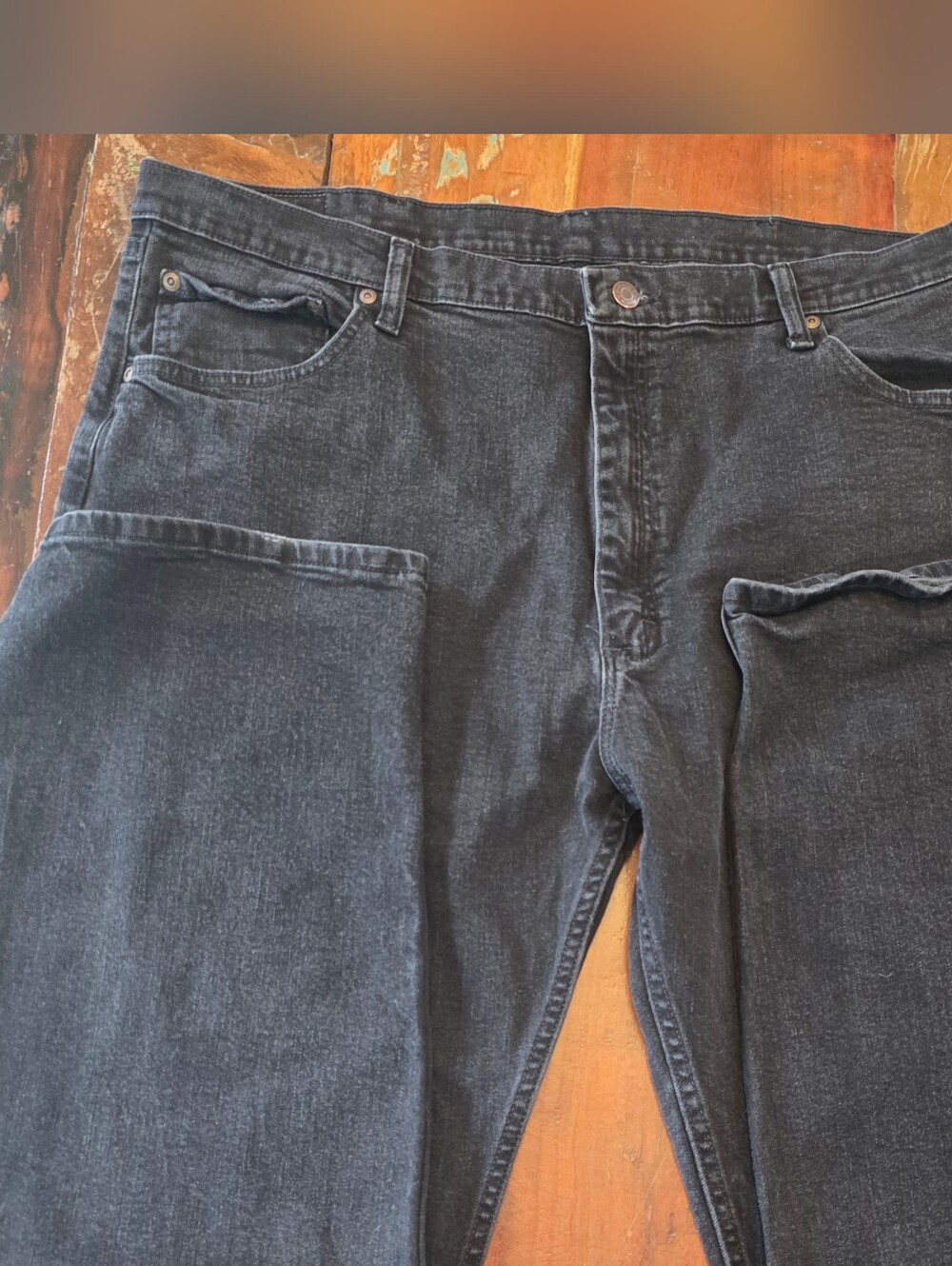 Men's Black Wrangler 40 X 32 Jeans